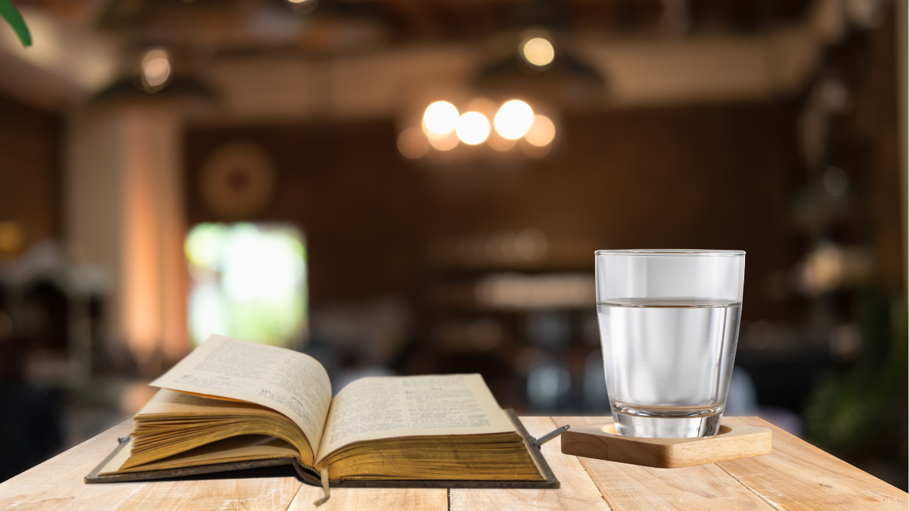 momento da leitura biblica no jejum