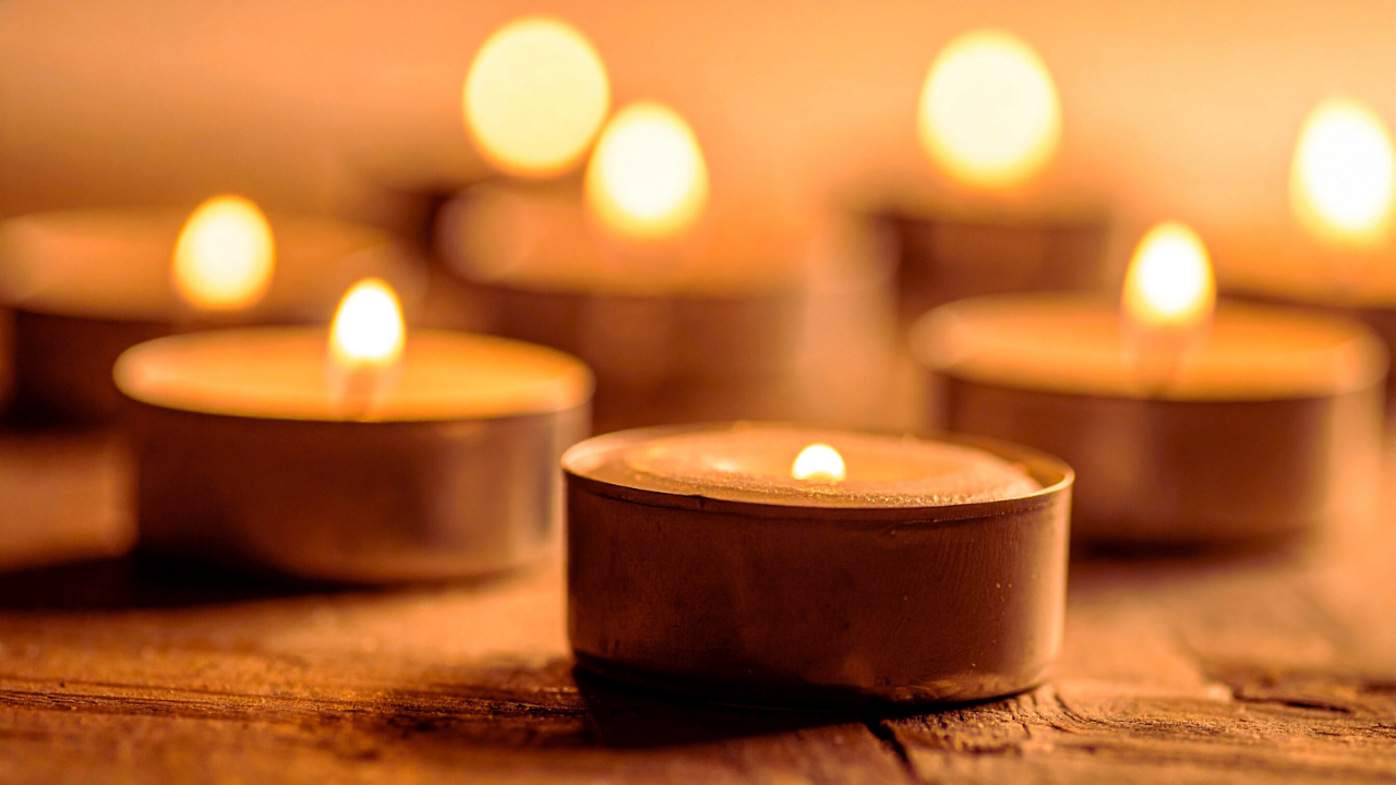 luz da vela quase se apagando